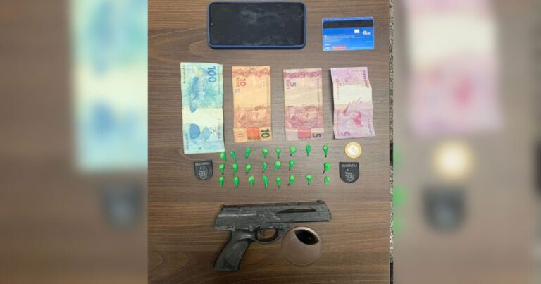 Ao revistar ponto de tráfico GMA encontra drogas arma de fogo e uma