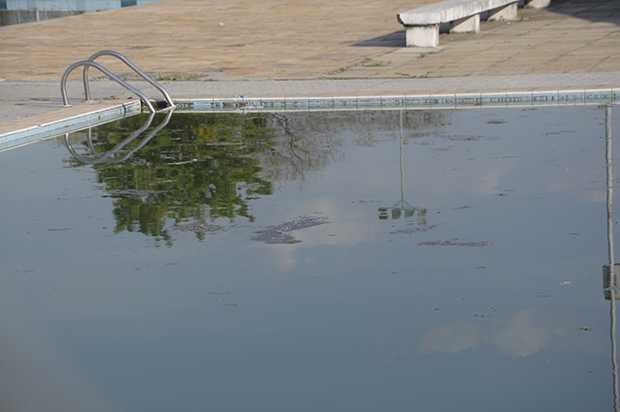 População denuncia abandono das piscinas públicas