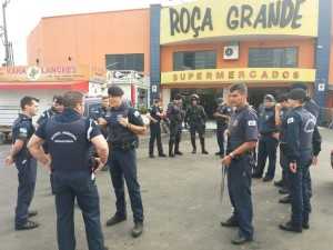 Após sábado tenso, polícia faz operação no Arvoredo e região