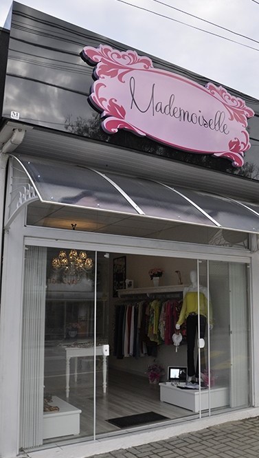 Coquetel marca quarto aniversário e reinauguração da boutique Mademoiselle