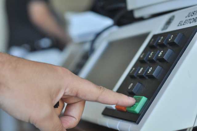 Cartório Eleitoral de Araucária inicia preparação das urnas eletrônicas