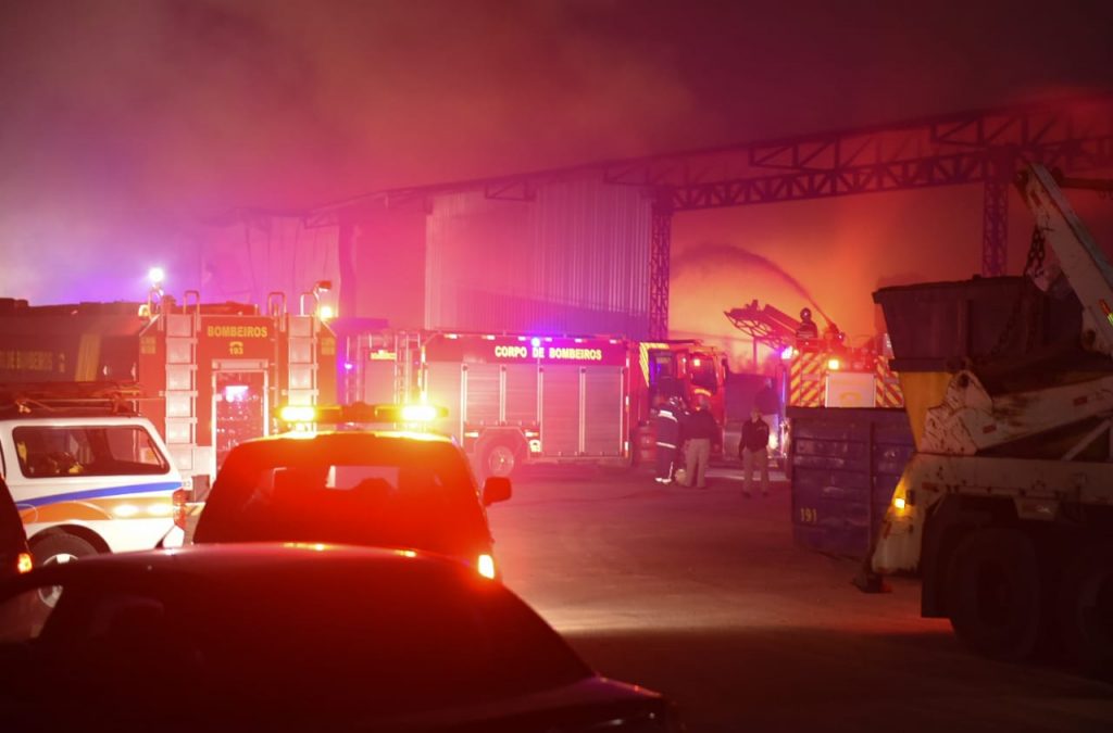 Empresa na Chapada pegou fogo na noite desta quarta-feira