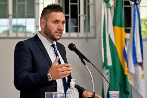Família de araucariense morta em briga por causa do uso de máscara receberá homenagem da Câmara