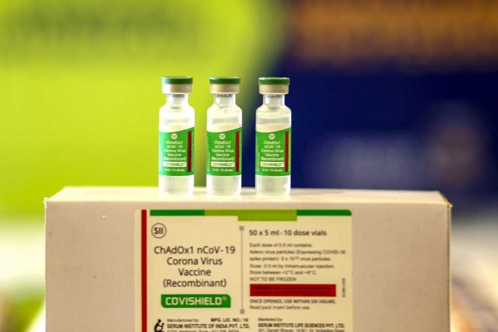 Araucária recebe 820 doses da vacina contra a Covid-19 desenvolvida pela Oxford/AstraZeneca