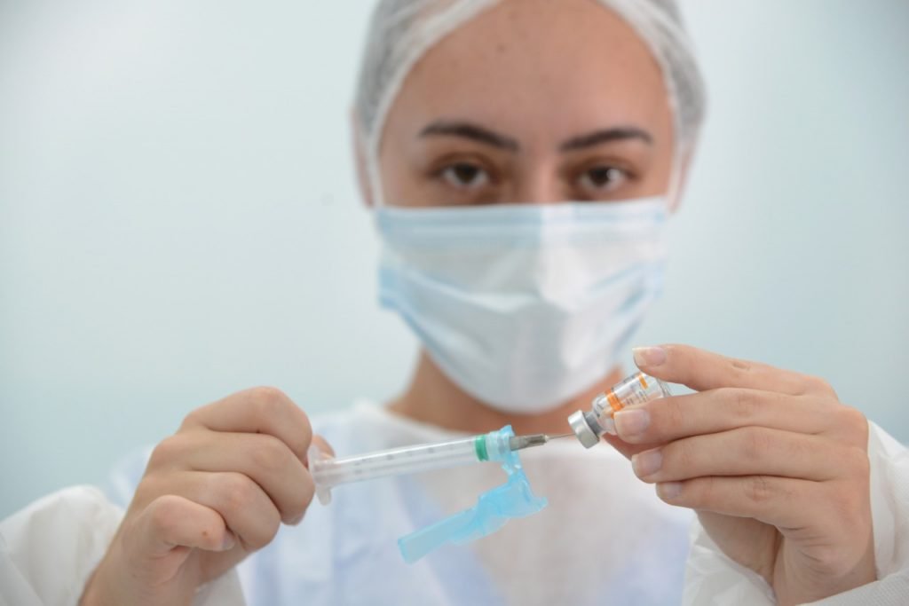 Araucária recebe mais 3.100 doses de vacina contra a Covid-19