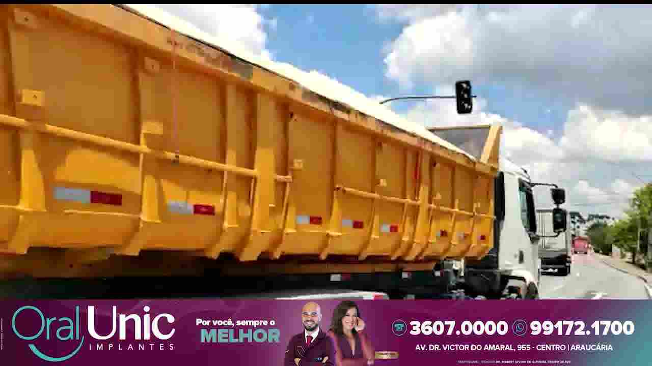 Motorista do Ligeirinho reclamam de semáforo desligado em cruzamento movimentado