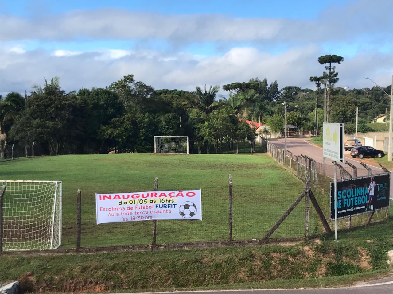 ESCOLA DE FUTEBOL DE DIA DE SÁBADO 