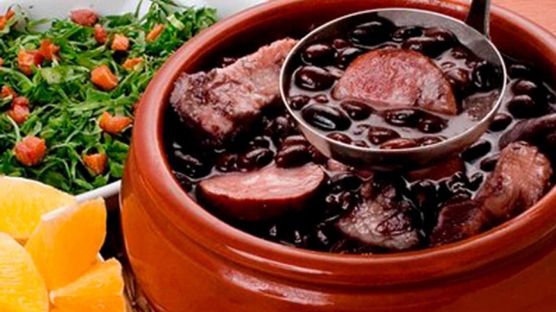 Sábado tem feijoada beneficente na ONG Reencontro