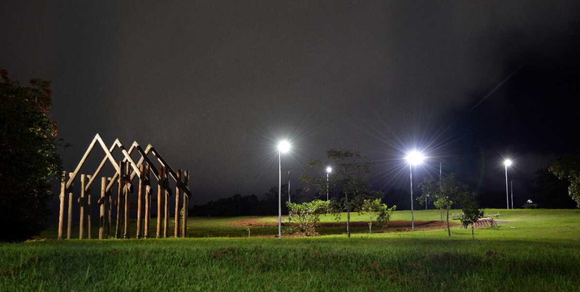 Pedido antigo, pista do bosque do Parque Cachoeira ganha iluminação