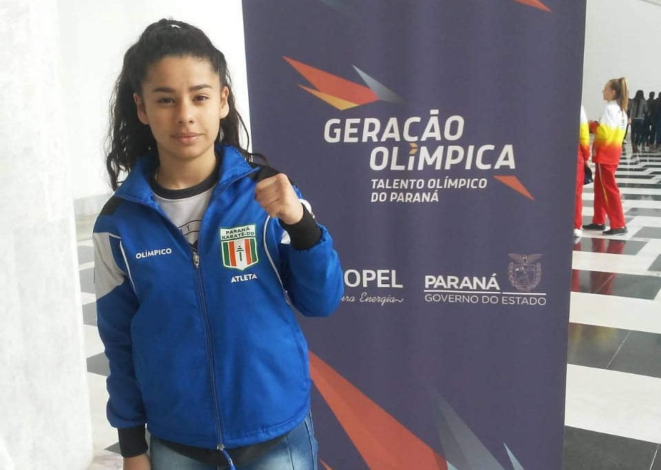Carateca Emilly Cordeiro é contemplada com a Bolsa Geração Olímpica