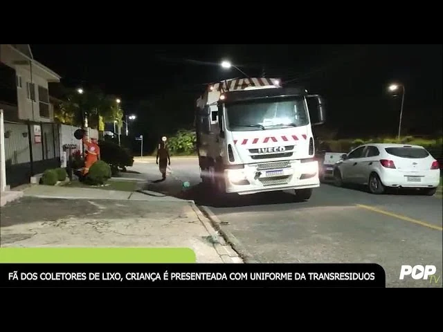 Fã dos coletores de lixo, criança é presenteada com uniforme da Transresiduos