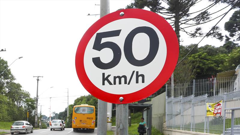 Novos radares em vias curitibanas exigem atenção de motoristas araucarienses