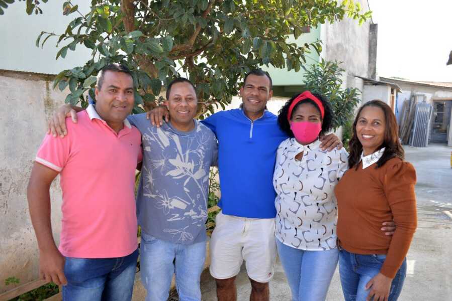 Família Pereira encontra irmão após mais de 40 anos