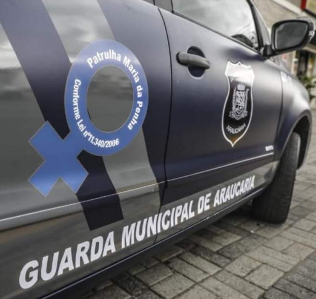Dois machões de cozinha vão em cana após agredirem suas companheiras