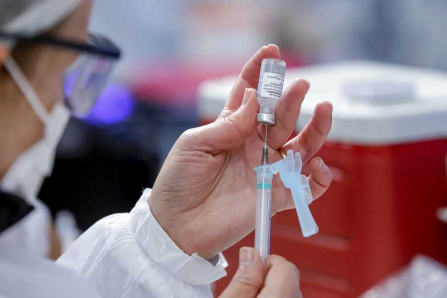 Araucária convoca cidadãos com 53 anos ou mais para vacinação contra Covid-19