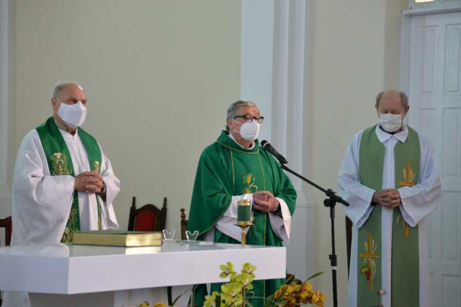 Pe. Pedro Klidzio comemora 50 anos de sacerdócio