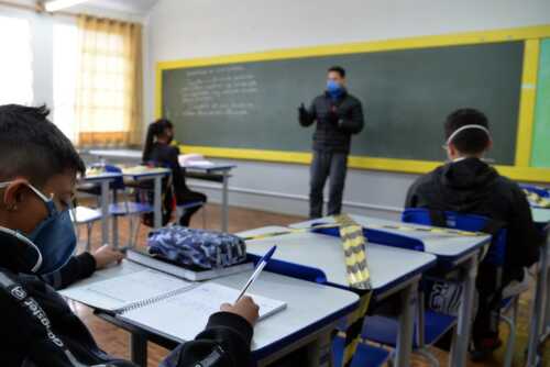 Cerca de 40% dos estudantes da rede municipal ainda não iniciaram o processo de rematrícula