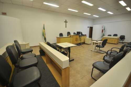 Candidate-se para ser jurado voluntário do Tribunal do Júri de Araucária