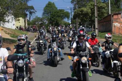 Motoclubes começam a arrecadar doces para o Dia das Crianças