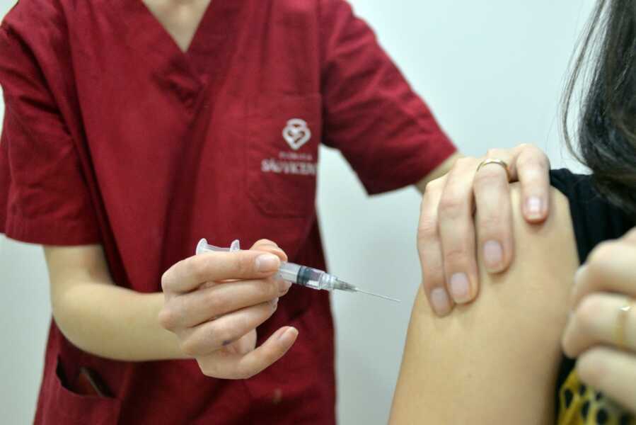 Clínica São Vicente passa a contar com um posto de vacinas