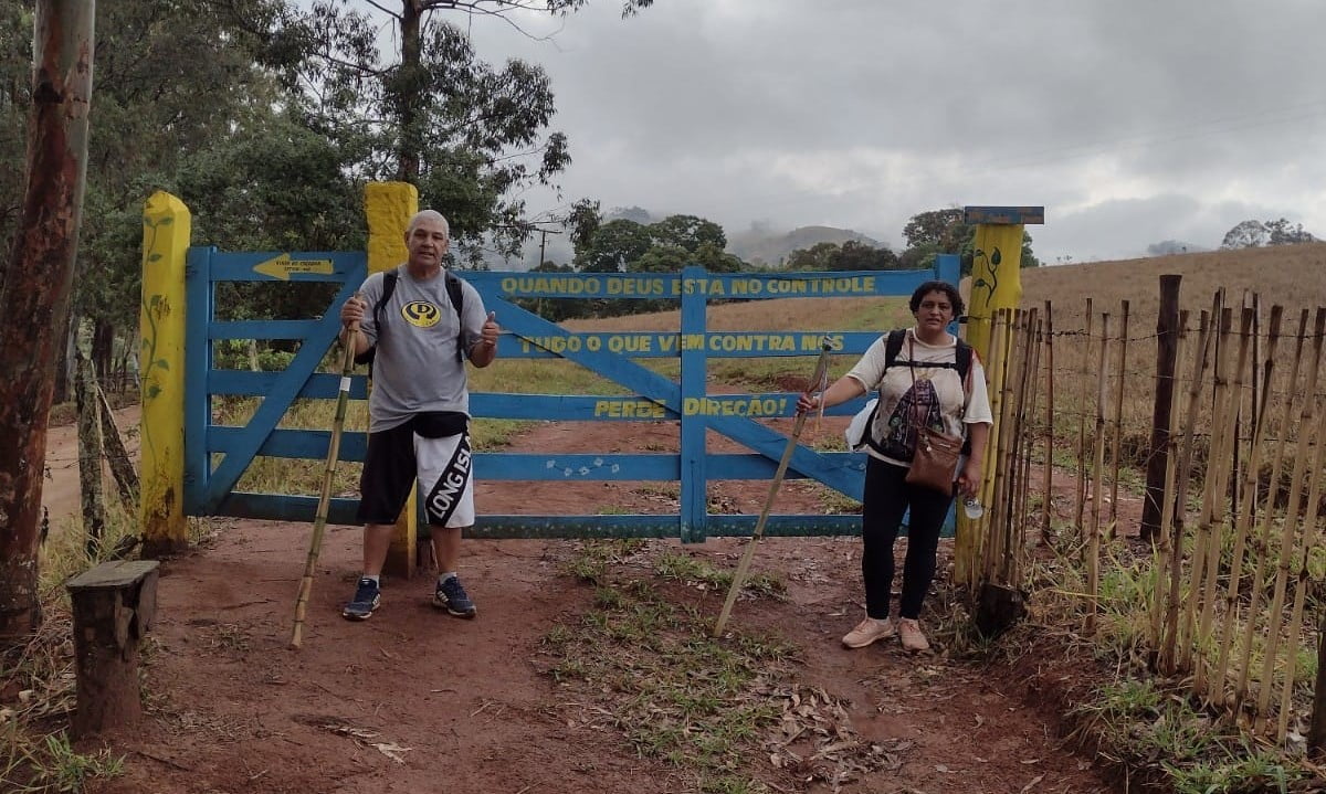 Casal araucariense enfrenta os desafios do Caminho da Fé