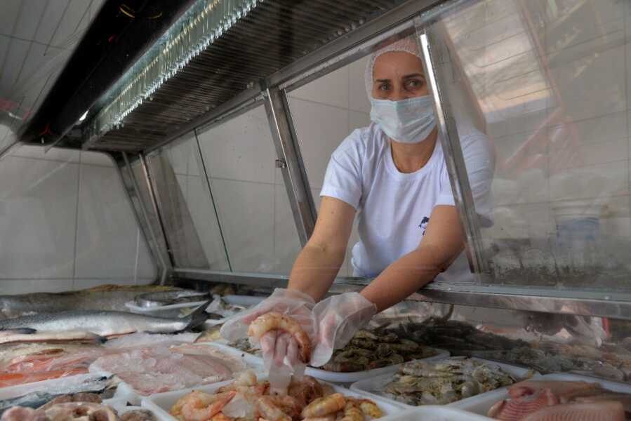 História de luta e perseverança ajudou empreendedora a se tornar a “dona do peixe”