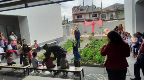 Famílias elogiam projeto de horta escolar inaugurada em CMEI