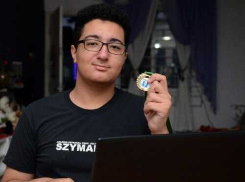 Aluno do Szymanski é ouro na Olimpíada de Matemática e colégio também ganha prêmio