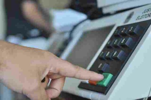 Seja mesária ou mesário voluntário nas eleições deste ano