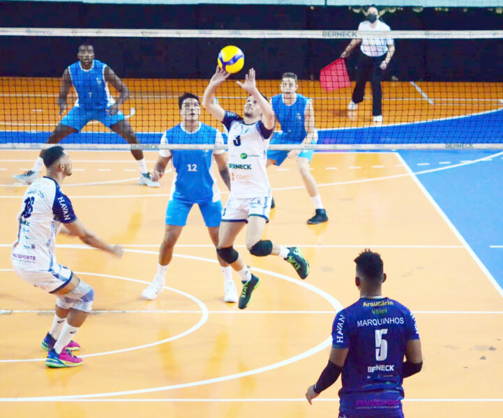 Voleibol está fora da Superliga B e vai focar no Campeonato Paranaense