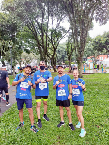 <strong>Equipe Rodrigues foi bem representada na Meia Maratona de Curitiba</strong>