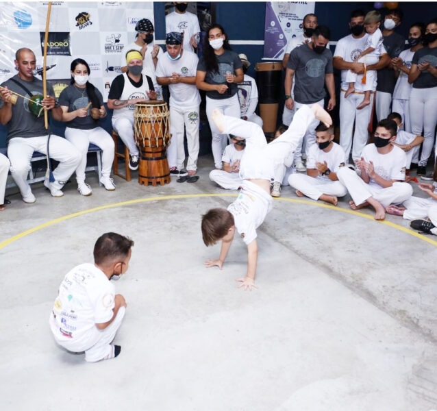 Aulas lúdicas e recreativas de capoeira contribuem com o desenvolvimento das crianças