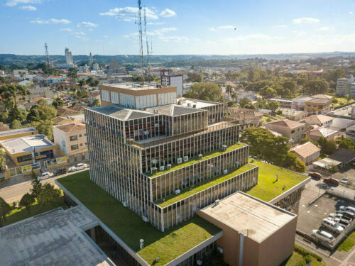 Atenção para o feriado e ponto facultativo na quinta (21) e sexta-feira (22) em Araucária.