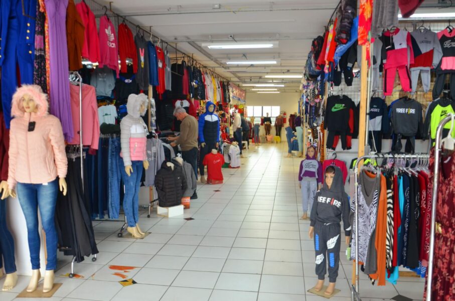 Centro Comercial Araubras facilita a vida das pessoas, com várias lojas em um só espaço