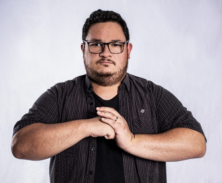 Araucariense Pedro lemos se destaca na comédia stand-up