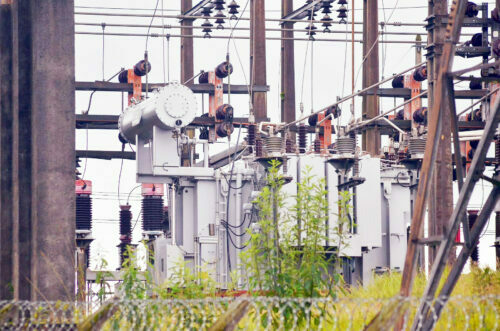 Quedas constantes no fornecimento de energia elétrica irrita moradores de Araucária