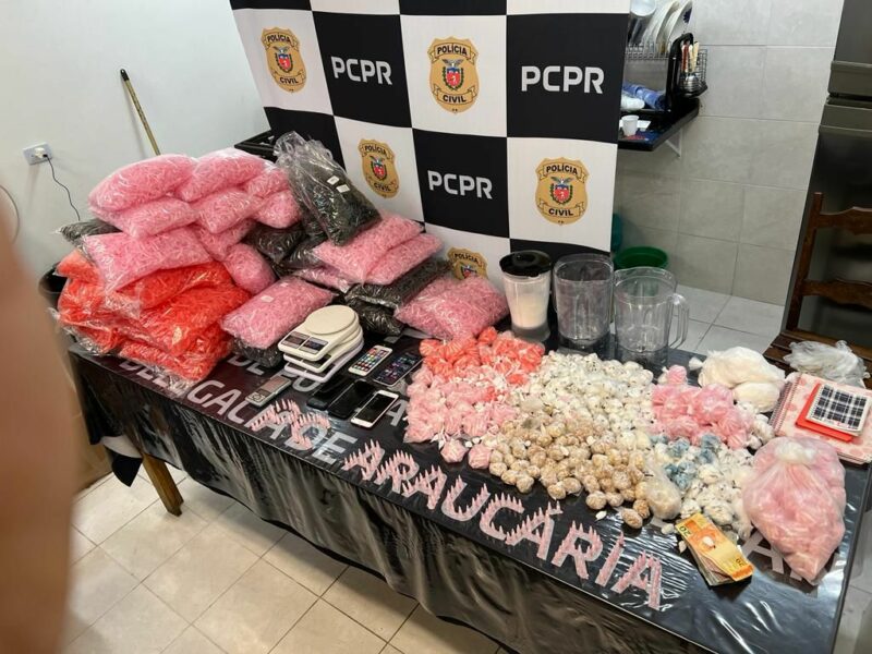 Polícia Civil de Araucária estoura fábrica de cocaína e crack e seis suspeitos são presos