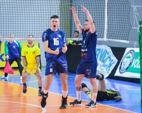 Voleibol de Araucária estreia com vitória no Campeonato Paranaense