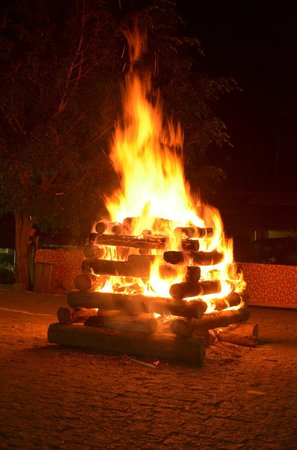 Corpo de Bombeiros alerta para riscos de acidentes com fogueiras em festas de São João