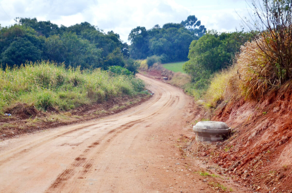 Duas importantes ruas de Araucária estão prestes a receber asfalto