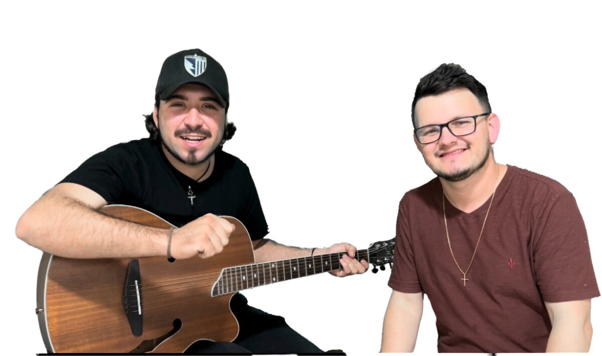 Cantor Raffael se une a João Nogueira e dupla busca espaço no cenário musical  