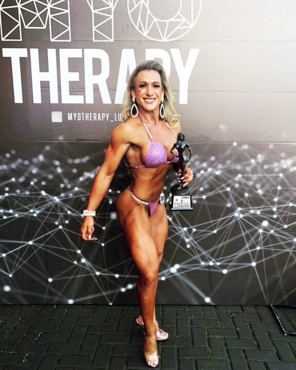 Amanda Backes ganha mais um título no Muscle Contest Ultimate