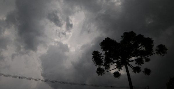 Clima nublado e frio predomina em Araucária nesta semana