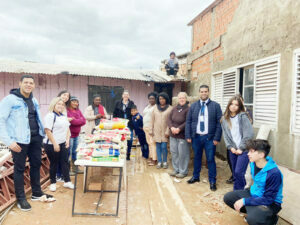 Colégio Adventista Araucária doou 800kg de arroz para três instituições da cidade