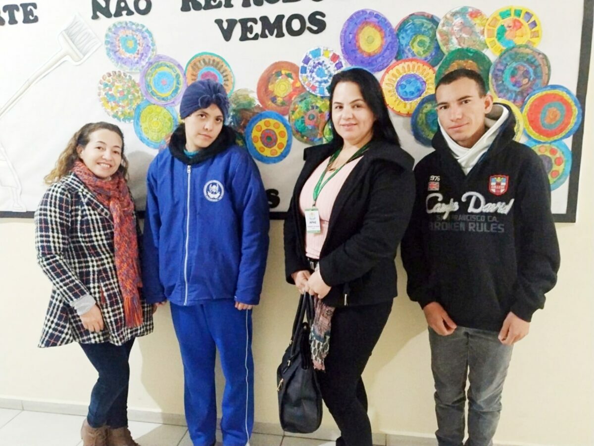 Alunos da APAE Araucária participam de Concurso de Arte Ilustrativa