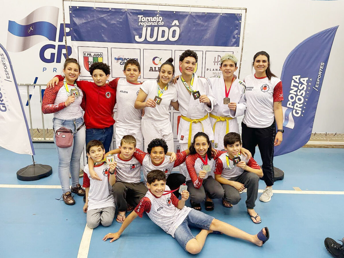 Araucarienses arremataram oito medalhas no Circuito Paranaense de Judô