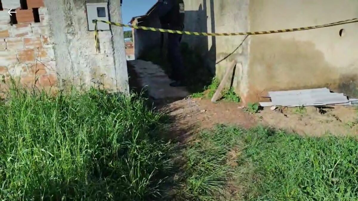 Homem de 33 anos é assassinado com cerca de 6 tiros no bairro Capela Velha