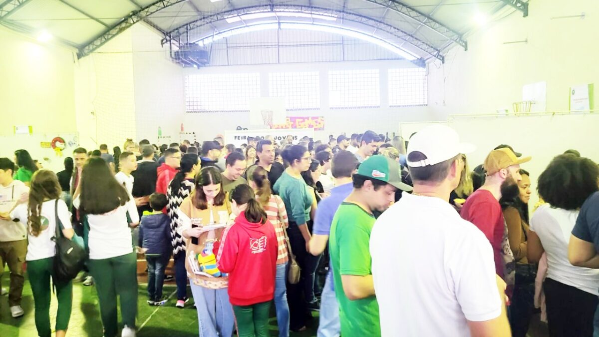 Feira do Empreendedorismo do Colégio Metropolitana atraiu mais de 700 visitantes