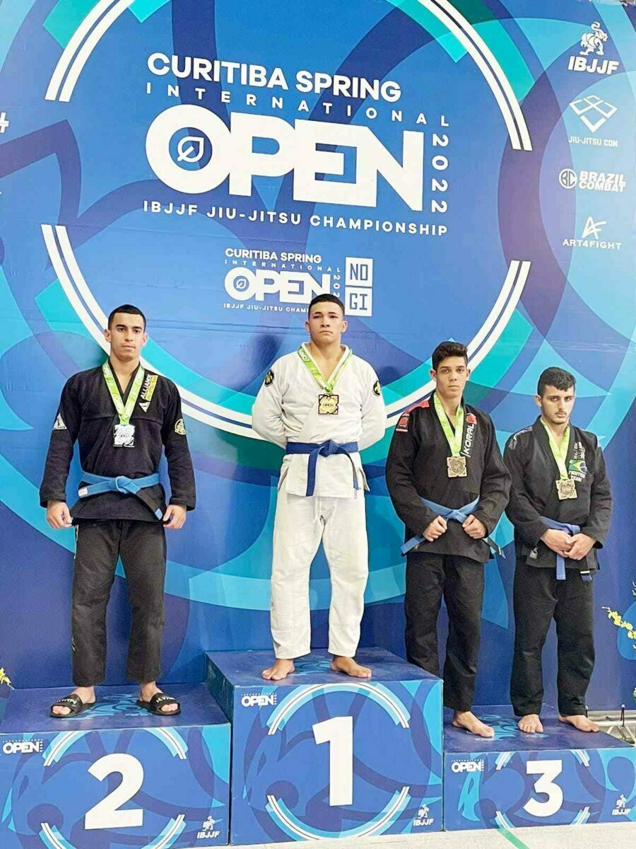 Jiu jitsu conquista medalhas no Curitiba Spring International Open