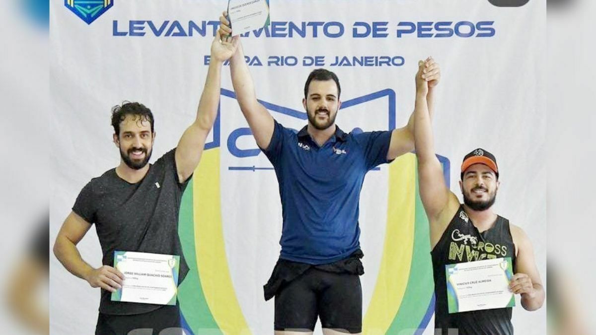 Araucariense levanta 268kg e é campeão da Copa Brasil Adulto de Levantamento de Peso